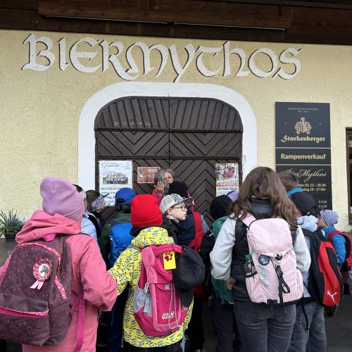 Besuch der 3a und der 3b in der Brauerei Starkenberg